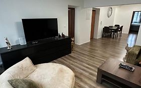 Medena Apartment Old Town With Free Parking